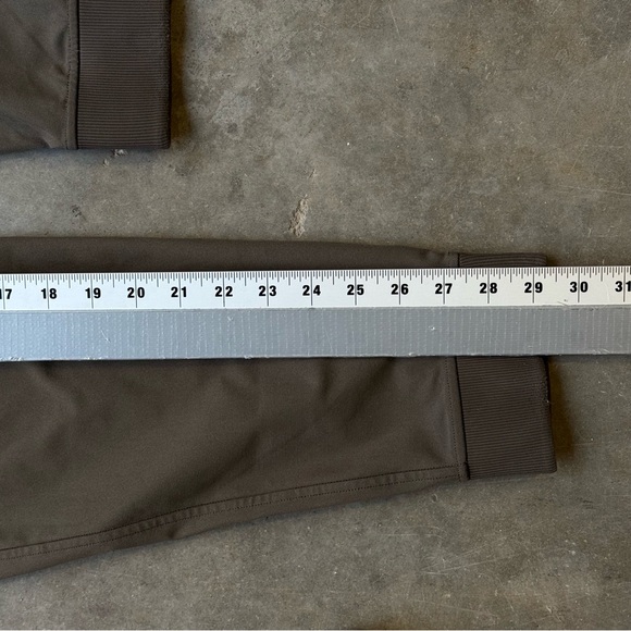 Lululemon Men's ABC Jogger pants - Olive Green - Picture 4 of 7